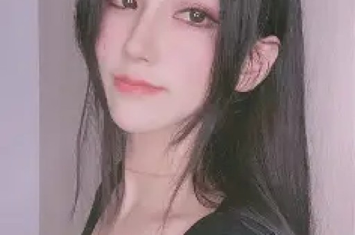 易易紫曝明星翻红后会耍大牌：红了之后就会耍大牌身边有很多